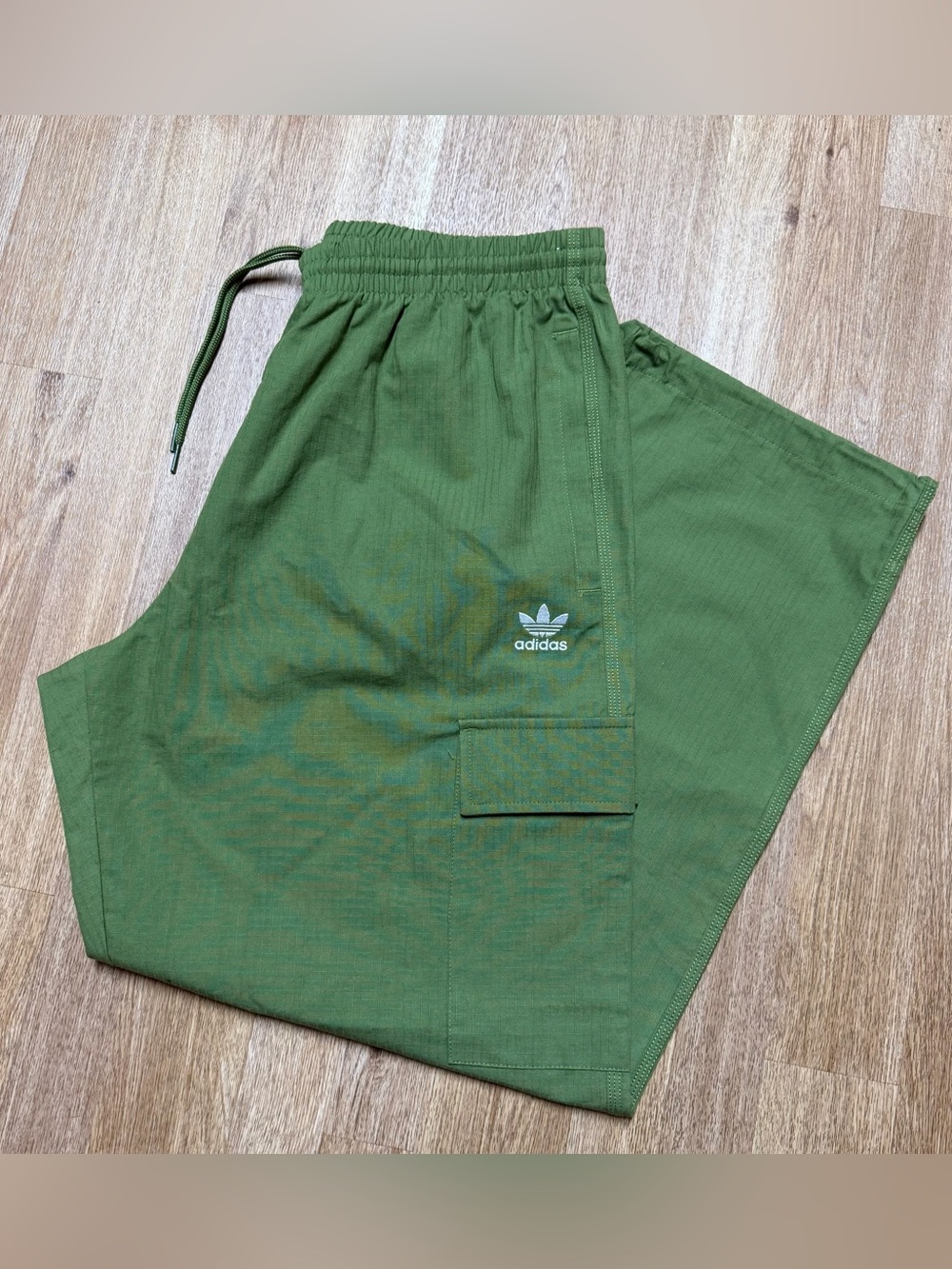 Adidas Trefoil Essentials Woven Cargo Pants Size Large Green Ripstop Utility